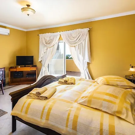 Vale De Lapa, Amazing Sea Views, Heated Swimming Pool, Jacuzzi, Ac - Stunning House Villa