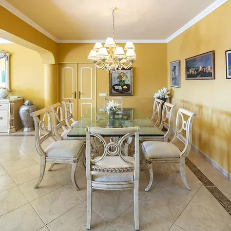 Вилла Vale De Lapa, Amazing Sea Views, Heated Swimming Pool, Jacuzzi